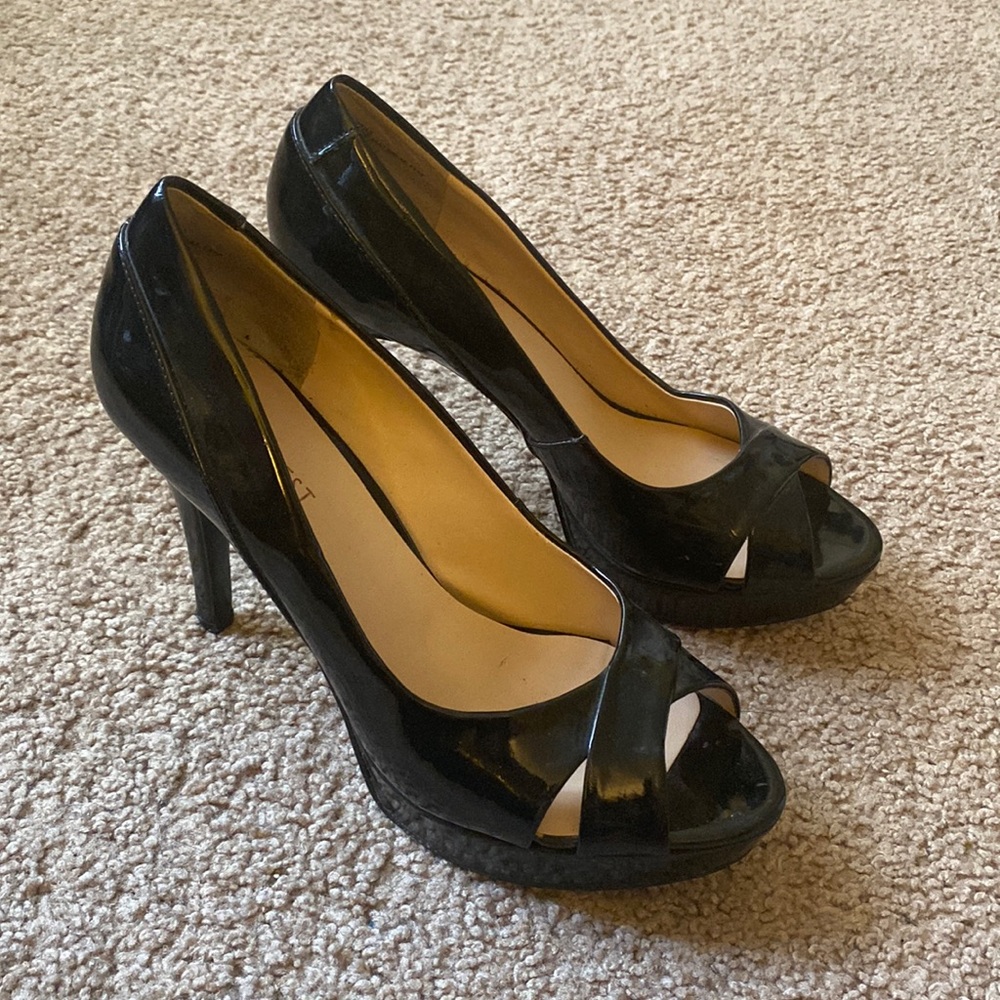 Patent black stilettos